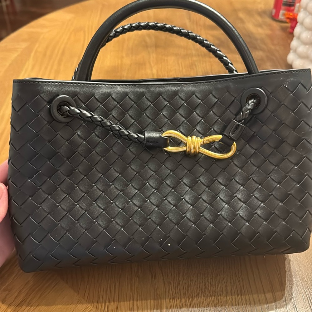 Black look-a-like bag